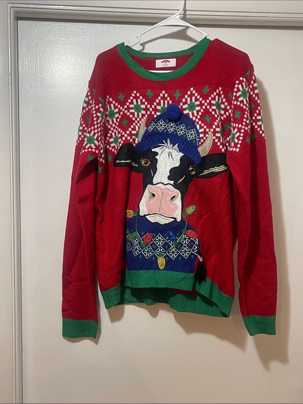 Men's Red Cow Graphic Christmas Sweater size large LIGHT UP